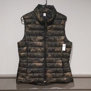 Old Navy Active Camouflage Puffer Vest - Womens Size Large